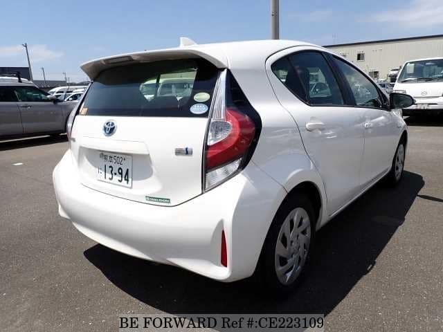 Toyota AQUA HYBRID L — фото 2