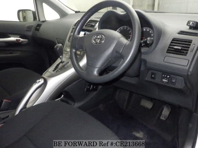 Toyota AURIS 150X M PACKAGE — фото 3