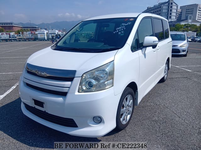Toyota NOAH SI — фото 1