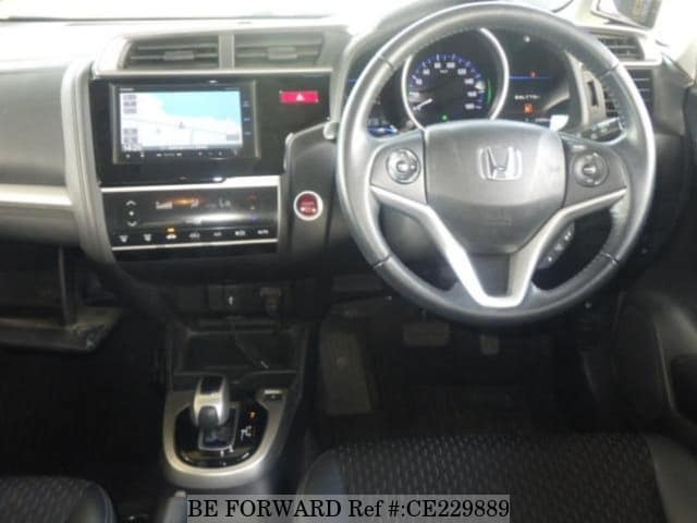 Honda FIT HYBRID L PACKAGE — фото 3