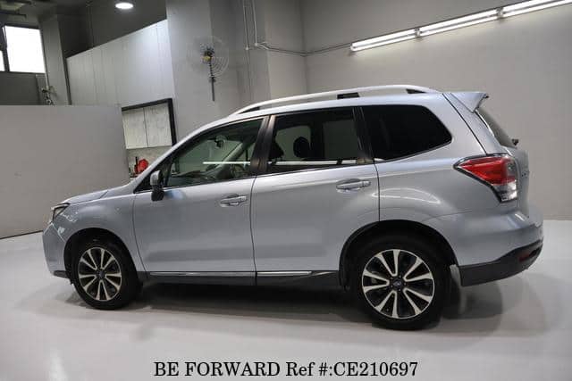 Subaru FORESTER 2.0XT CVT AWD SUNROOF — фото 3