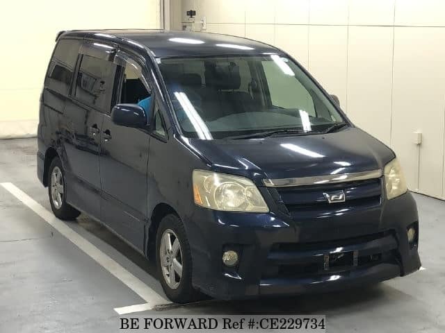 Toyota NOAH S — фото 3