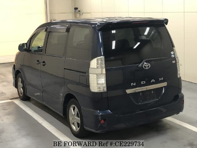 Toyota NOAH S — фото 4
