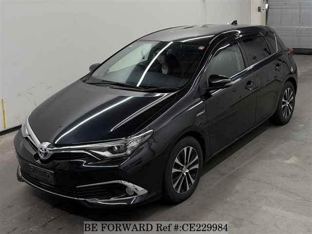 Toyota AURIS HYBRID — фото 1