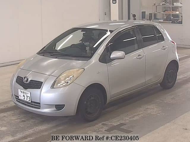 Toyota VITZ F — фото 1