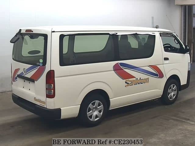 Toyota REGIUSACE VAN LONG DX — фото 2