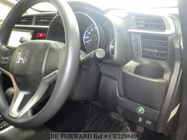 Honda FIT 13G F PACKAGE — фото 3