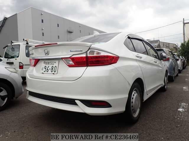 Honda GRACE HYBRID DX — фото 2