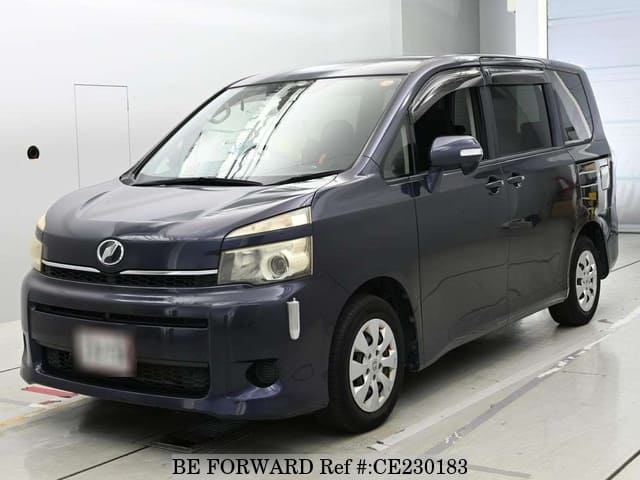 Toyota VOXY X L EDITION — фото 1