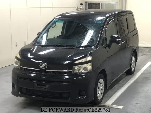 Toyota VOXY X L EDITION — фото 1