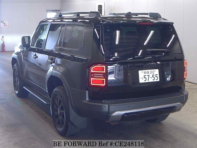 Toyota LAND CRUISER VX FIRST EDITION — фото 3