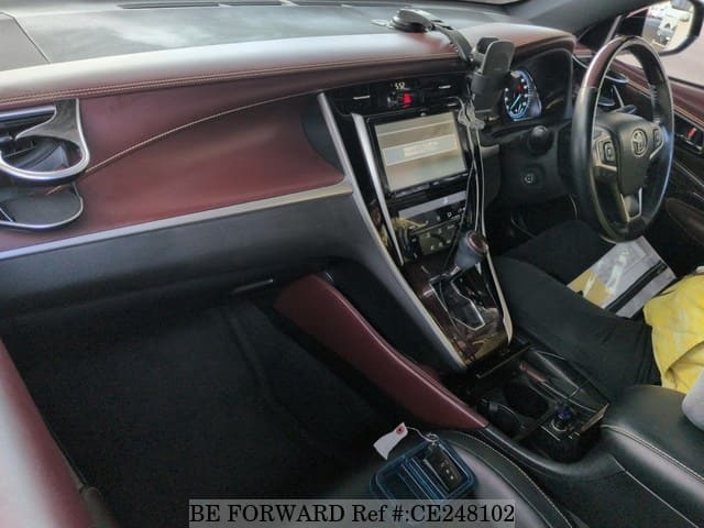 Toyota HARRIER HYBRID PREMIUM — фото 3