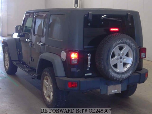 JEEP WRANGLER UNLIMITED SPORTS — фото 3