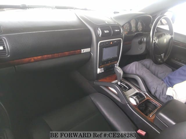 2010 PORSCHE CAYENNE image 3