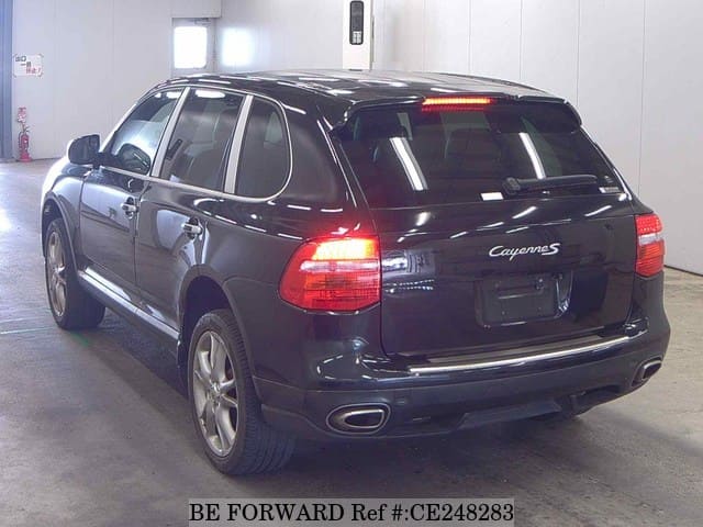 2010 PORSCHE CAYENNE image 5