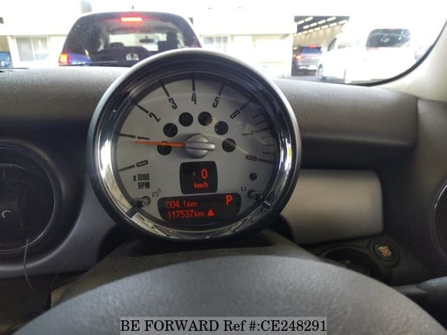 2011 BMW MINI CLUBMAN COOPER CLUBMAN image 6