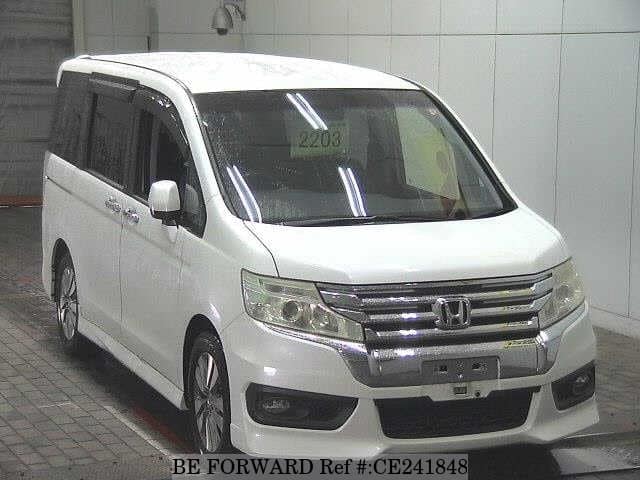 Honda STEP WGN SPADA — фото 5