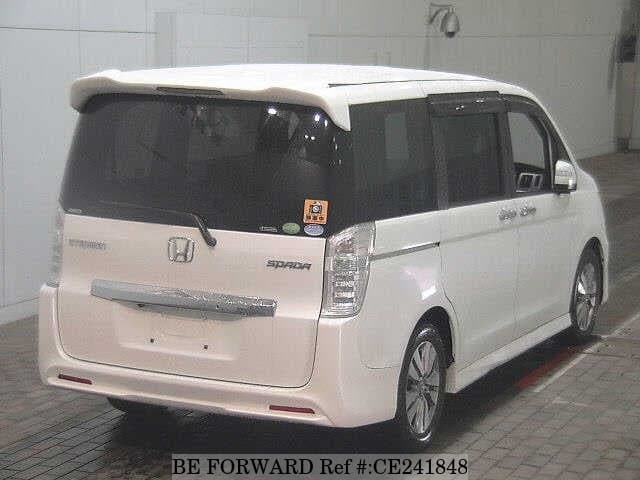 Honda STEP WGN SPADA — фото 2