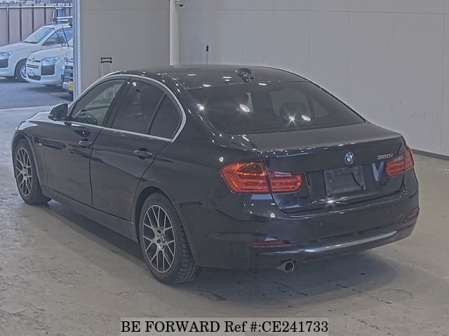 2013 BMW 3 SERIES 320I image 2