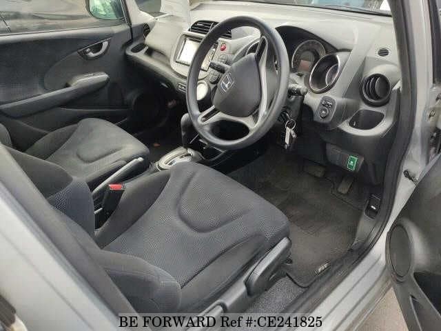 Honda FIT 13G SMART SELECTION FINE STYLE — фото 3