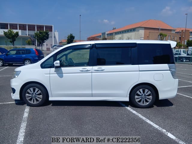 Honda STEP WGN SPADA POWER EDITION — фото 2