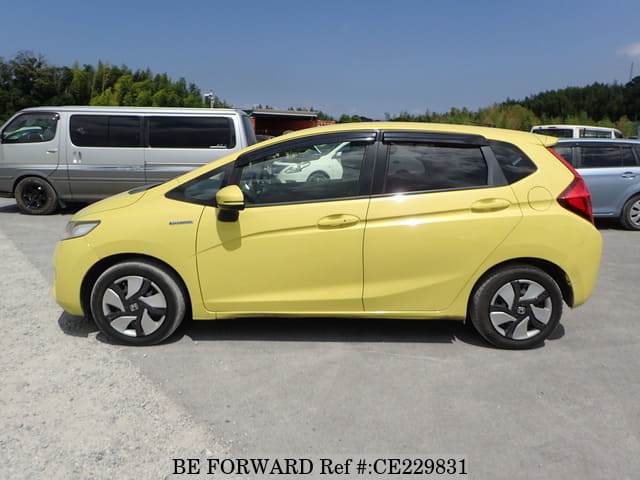 Honda FIT HYBRID F PACKAGE — фото 2