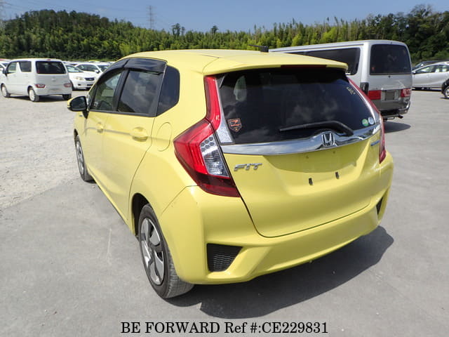 Honda FIT HYBRID F PACKAGE — фото 3