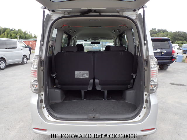 2009 TOYOTA VOXY Z image 29