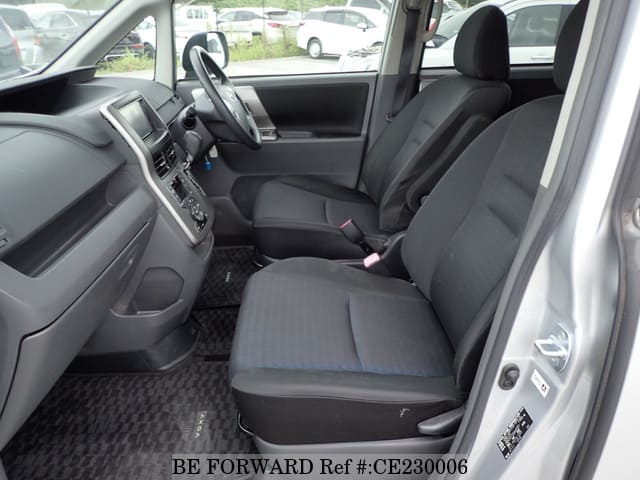 2009 TOYOTA VOXY Z image 26