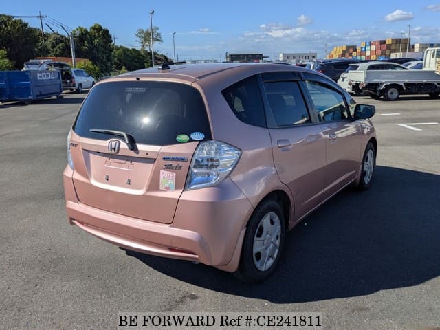 Honda FIT HYBRID SHE'S FINE STYLE — фото 5