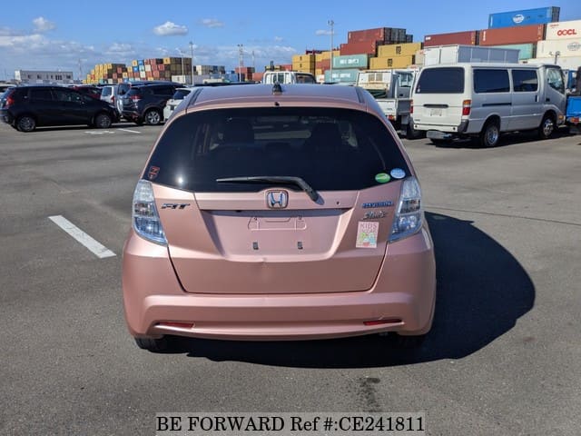 Honda FIT HYBRID SHE'S FINE STYLE — фото 4