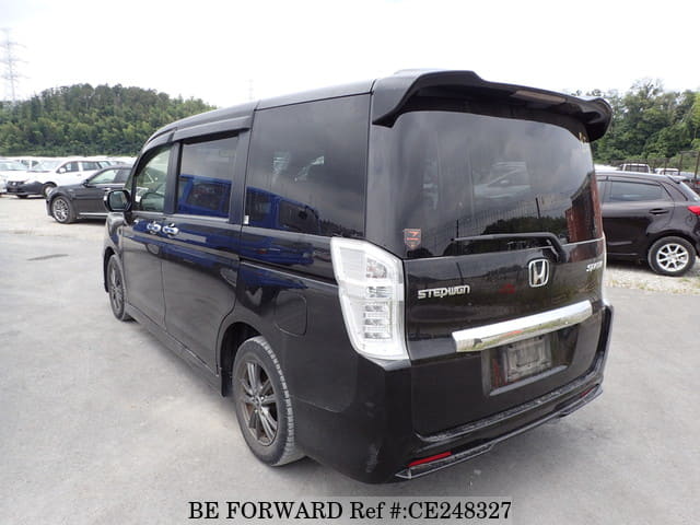 Honda STEP WGN SPADA Z — фото 3
