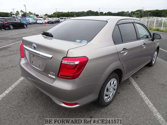 Toyota COROLLA AXIO HYBRID — фото 5