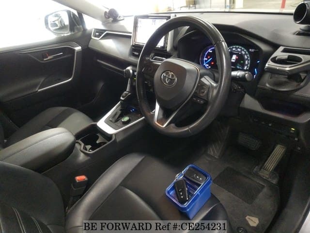 Toyota RAV4 HYBRID G — фото 3