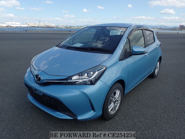 Toyota VITZ 1.3F LED EDITION — фото 1