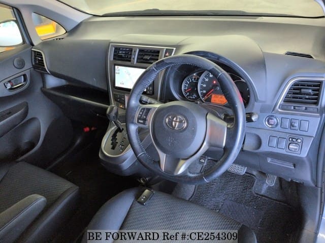 2012 TOYOTA RACTIS G image 3
