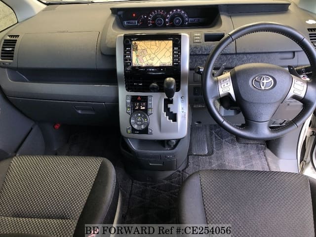 Toyota NOAH SI — фото 3