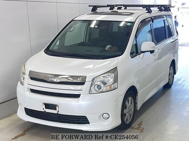 Toyota NOAH SI — фото 1