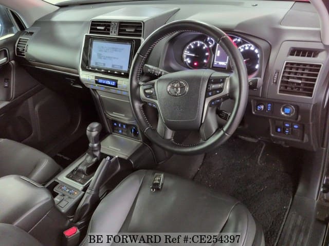2020 TOYOTA LAND CRUISER PRADO TX L PACKAGE image 3