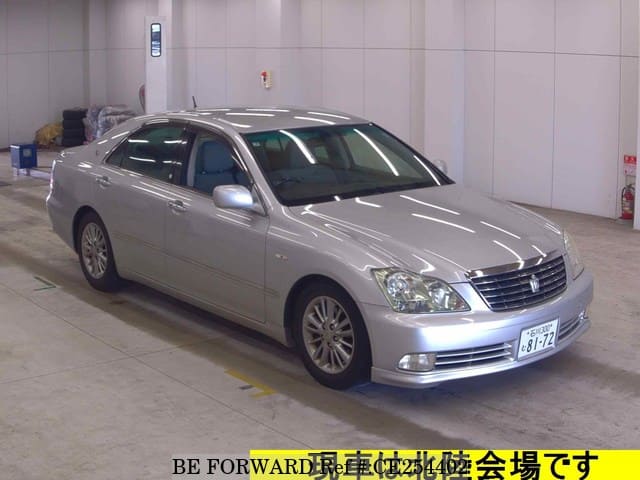 Toyota CROWN ROYAL SALOON PREMIUM 50TH ED — фото 4