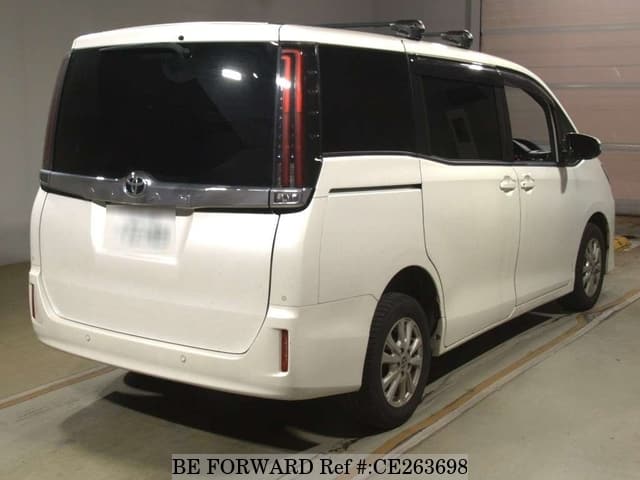 Toyota NOAH G — фото 2