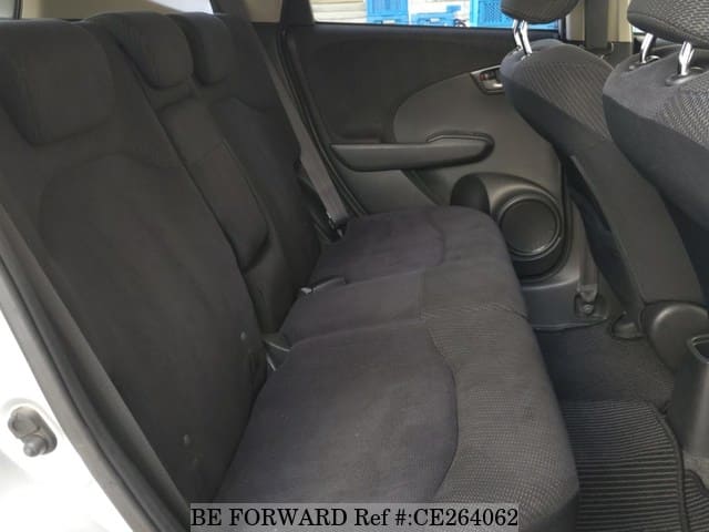 Honda FIT HYBRID — фото 5