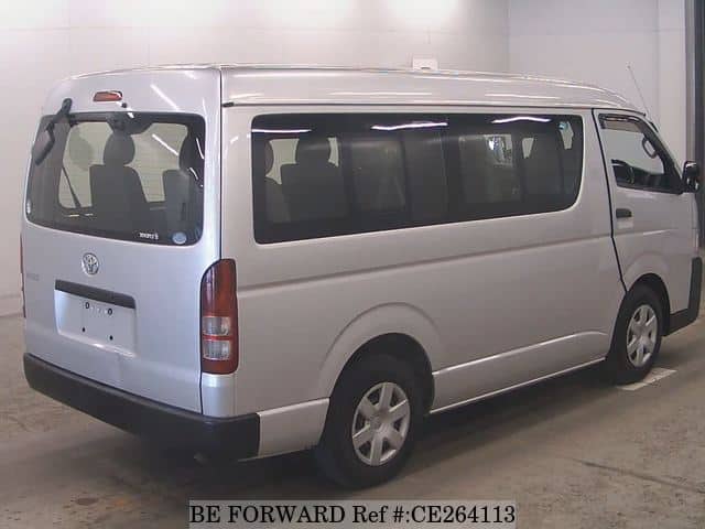 Toyota HIACE WAGON DX — фото 2