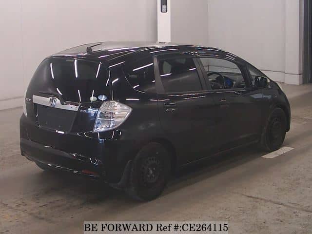 Honda FIT HYBRID — фото 2
