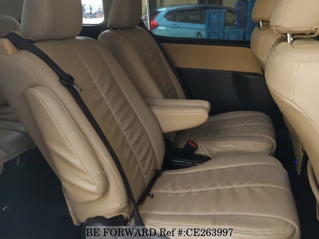 Toyota NOAH HYBRID G — фото 5