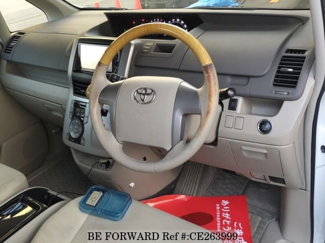 Toyota NOAH S G EDITION — фото 4