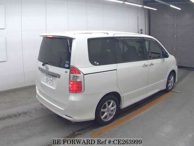 Toyota NOAH S G EDITION — фото 2
