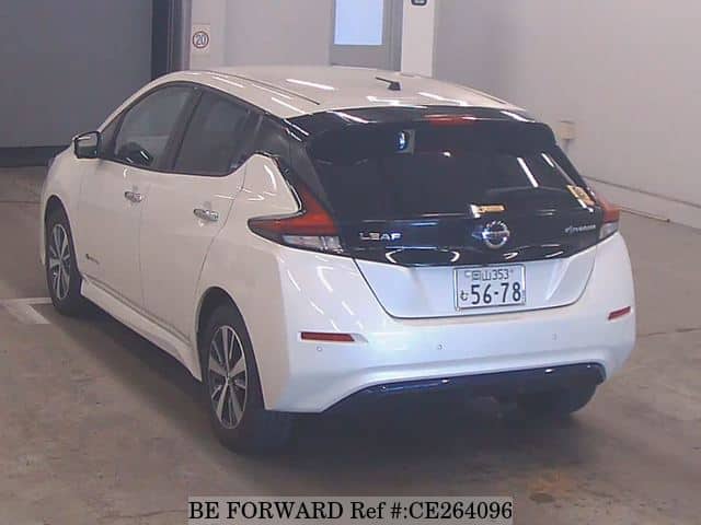 Nissan LEAF — фото 5