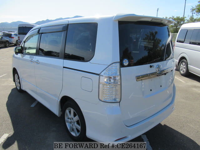Toyota NOAH S G EDITION — фото 3