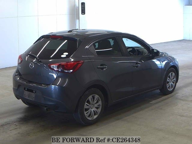 Mazda DEMIO 13S — фото 2